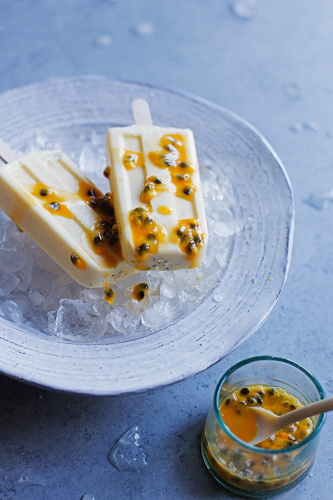 3-Ingredient Passionfruit Popsicles--the easiest, creamy, vegan, passionfruit and coconut milk popsicles.